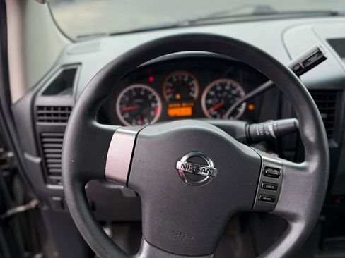 Used 2008 Nissan Titan XE image 9