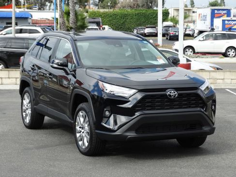 New 2025 Toyota RAV4 XLE Premium image 2