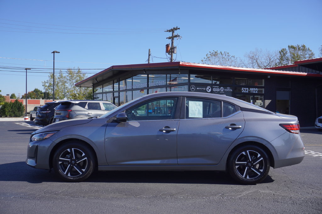 Used 2024 Nissan Sentra SV FWD image 4