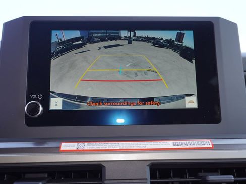 Certified 2026 Toyota Tacoma SR5 AWD/4WD image 14