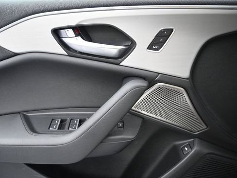 Used 2023 Acura TLX w/ Technology Package FWD image 8