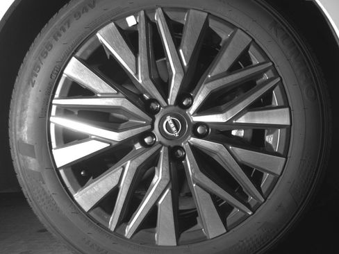 Used 2025 Nissan Altima 2.5 SV image 13