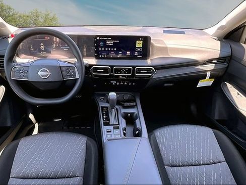 New 2027 Nissan Sentra SV FWD image 5