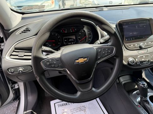 Used 2019 Chevrolet Malibu LS FWD image 23