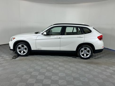 Used 2015 BMW X1 sDrive28i image 2