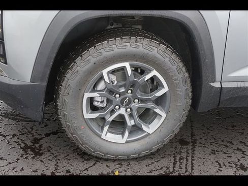 New 2026 Chevrolet Equinox ACTIV FWD image 24