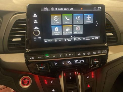 Used 2025 Honda Odyssey Sport-L image 25