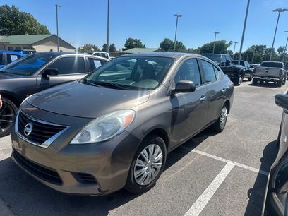 Used 2013 Nissan Versa SV w/ Convenience Pkg
