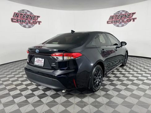 Used 2025 Toyota Corolla LE FWD image 7