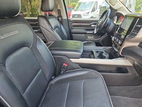 Used 2022 RAM 1500 Laramie AWD/4WD image 10