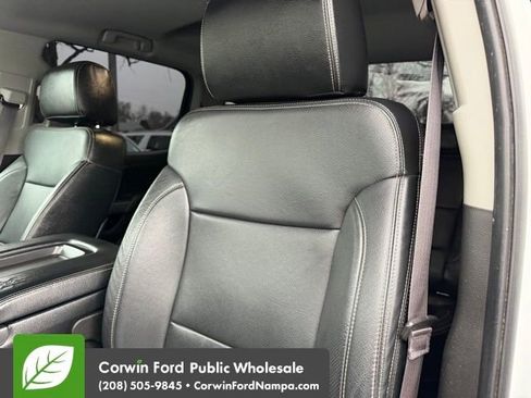 Used 2015 Chevrolet Silverado 3500 LT image 25