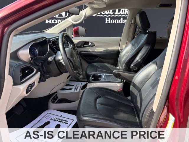Used 2021 Chrysler Pacifica Touring-L FWD image 10