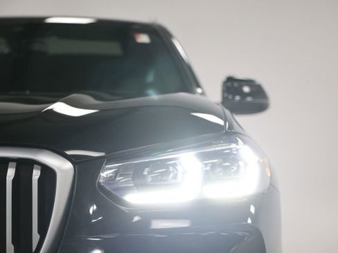 Used 2023 BMW X3 xDrive30i AWD/4WD image 3