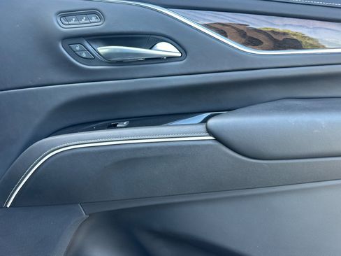 Certified 2024 Cadillac Escalade Sport Platinum image 21