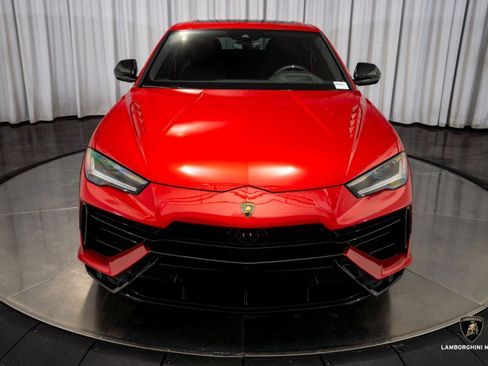 Used 2023 Lamborghini Urus S image 4