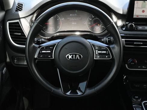 Used 2021 Kia Seltos SX w/ SX Sunroof Package AWD/4WD image 9