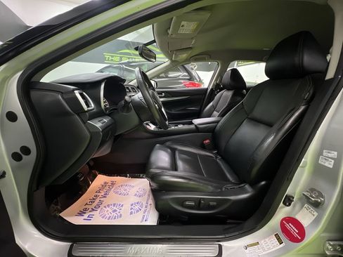 Used 2017 Nissan Maxima 3.5 SV FWD image 17