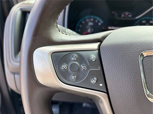 Used 2022 GMC Canyon Denali image 25