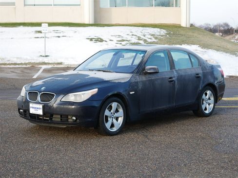 Used 2007 BMW 530xi Sedan image 1