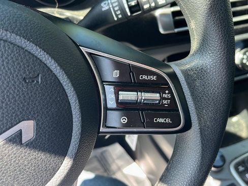 Used 2022 Kia Seltos LX AWD/4WD image 12