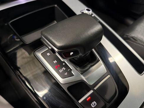 Used 2025 Audi Q5 2.0T Premium image 27