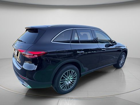 Certified 2026 Mercedes-Benz GLC 300 image 5
