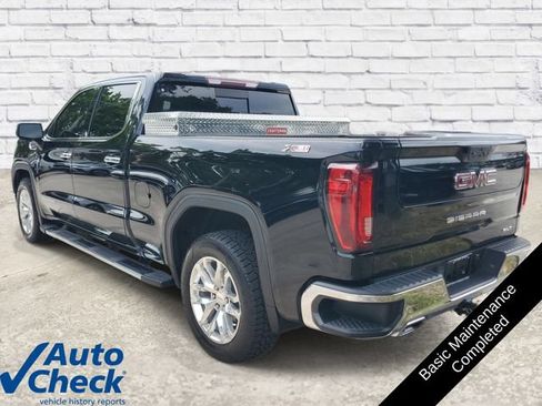 Used 2021 GMC Sierra 1500 SLT w/ SLT Premium Plus Package AWD/4WD image 2