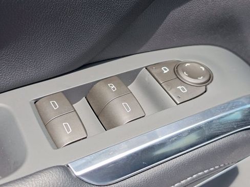 New 2026 Chevrolet Traverse LT w/ Driver Confidence Package FWD image 20