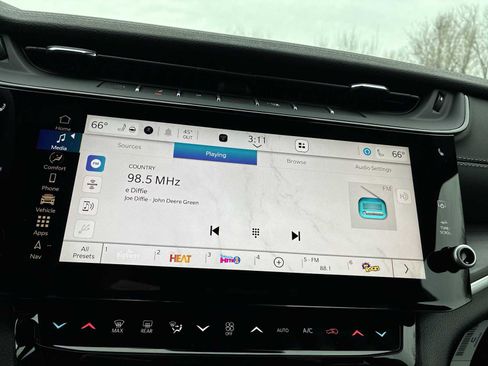 New 2026 Jeep Grand Cherokee Limited image 12