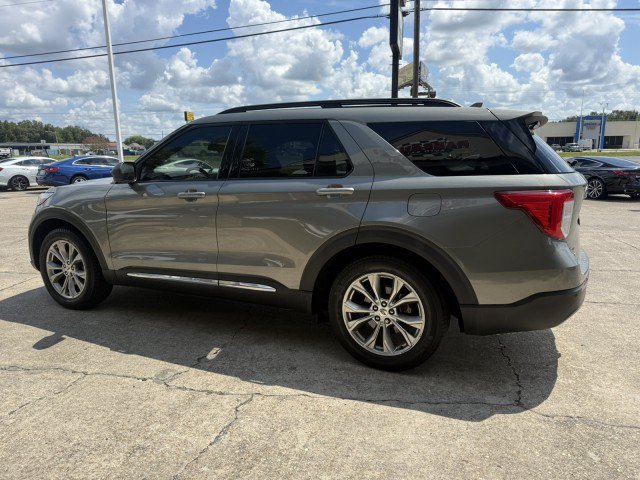 Used 2020 Ford Explorer XLT w/ Equipment Group 202A RWD image 9