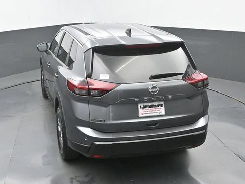 Used 2026 Nissan Rogue S FWD image 29