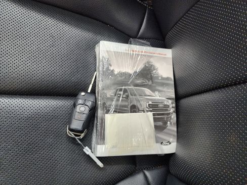 Used 2022 Ford F350 Lariat w/ Tremor Off-Road Package image 46