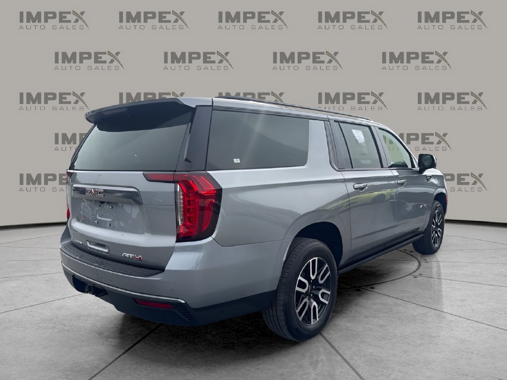 Used 2024 GMC Yukon XL AT4 w/ Technology Package AWD/4WD image 5