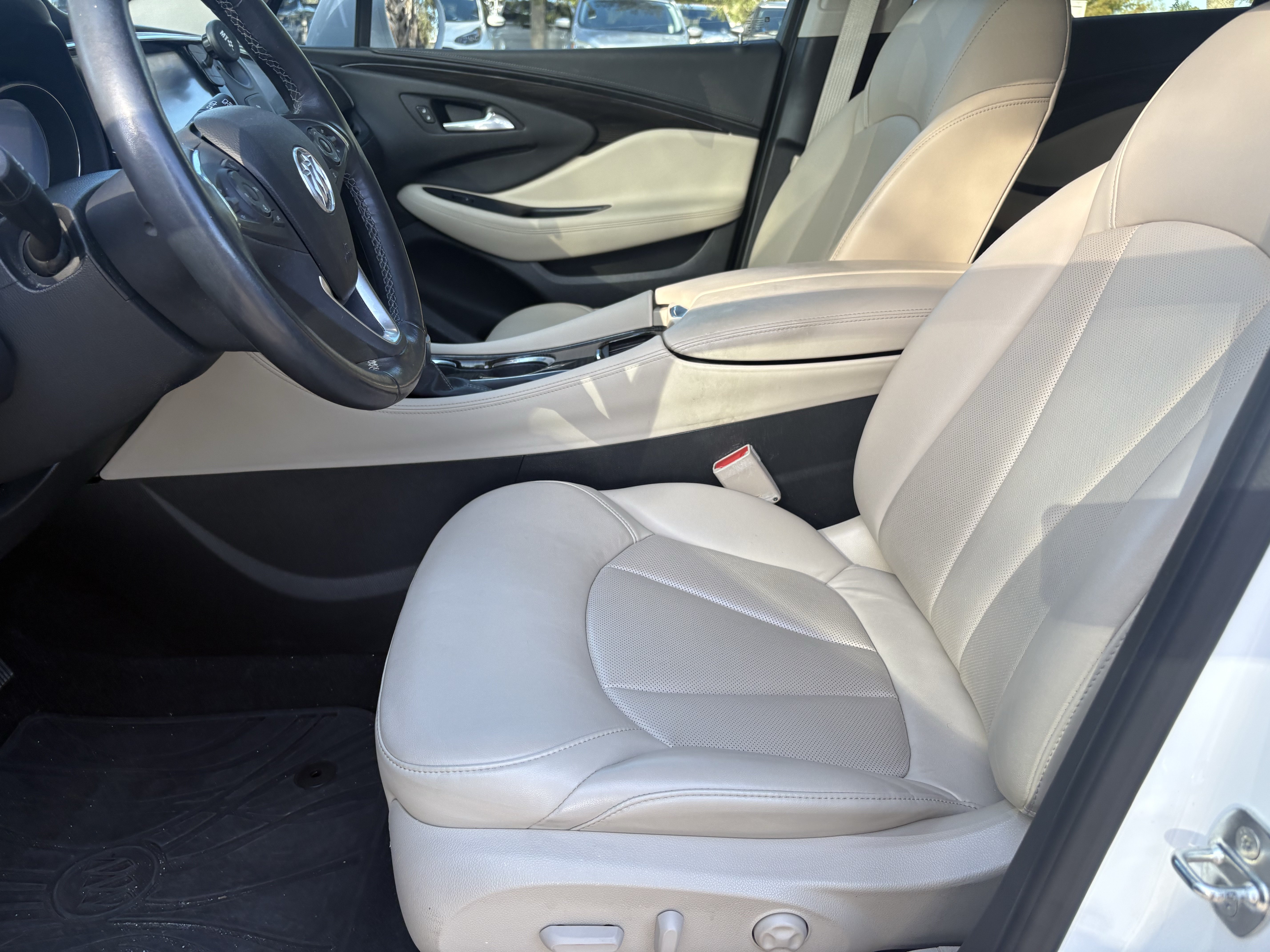 Certified 2020 Buick Envision Essence FWD image 10