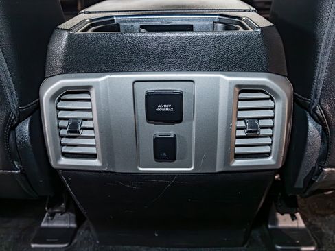 Used 2015 Ford F150 Lariat image 22