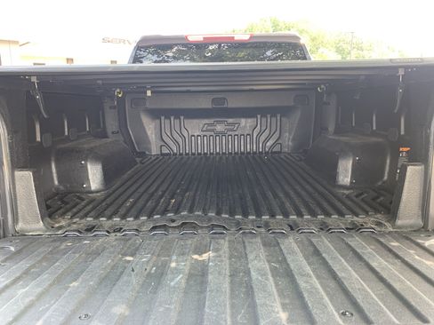 Used 2024 Chevrolet Silverado 1500 LT w/ Z71 Off-Road Package AWD/4WD image 34