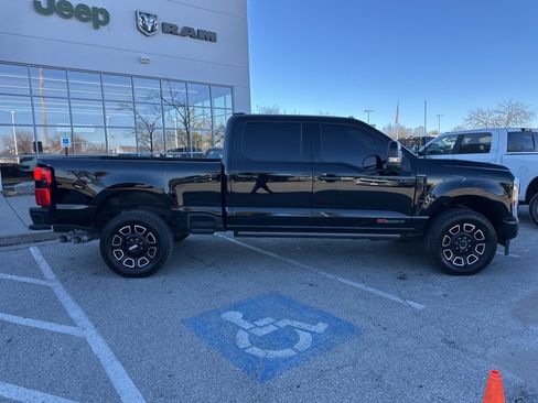 Used 2025 Ford F350 Platinum image 32