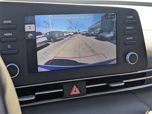 Used 2025 Hyundai Elantra Sport image 21