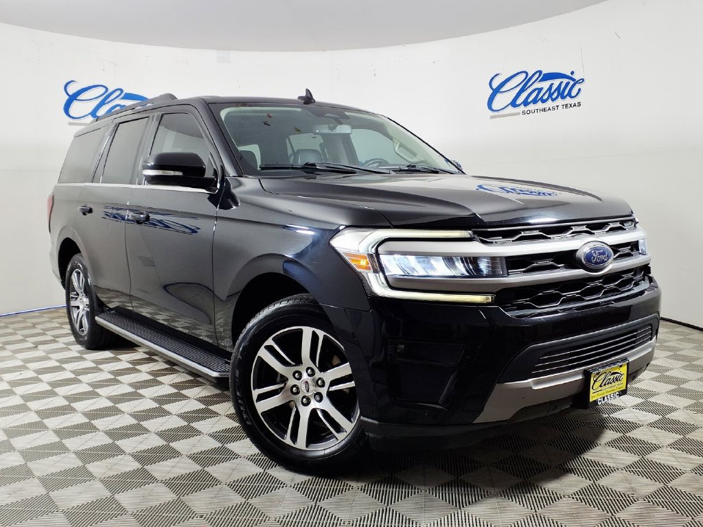 Used 2023 Ford Expedition XLT RWD image 1