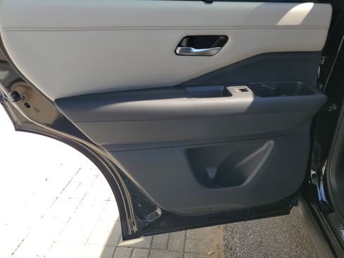 New 2025 Nissan Pathfinder SL image 22