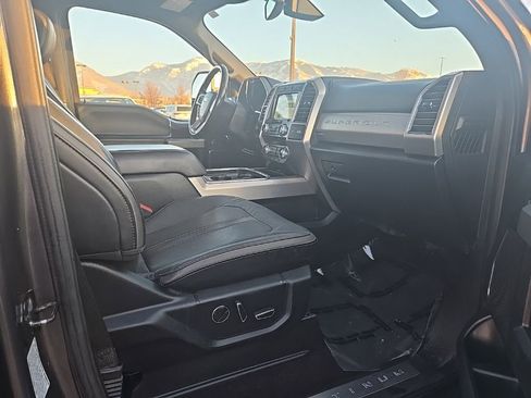 Used 2019 Ford F350 Platinum w/ Platinum Ultimate Package image 30