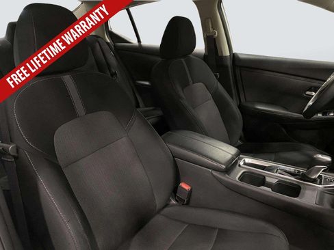 Used 2024 Nissan Sentra SV FWD image 32
