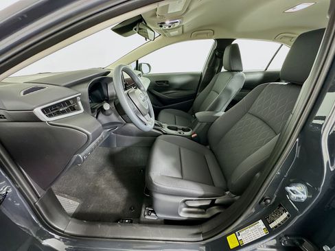 Used 2026 Toyota Corolla LE image 13