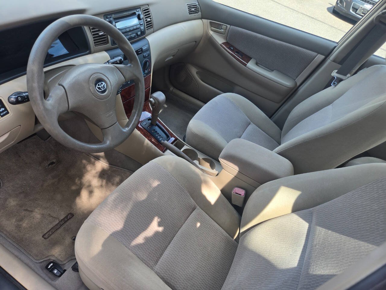 Used 2006 Toyota Corolla LE w/ Audio Value Pkg FWD image 13
