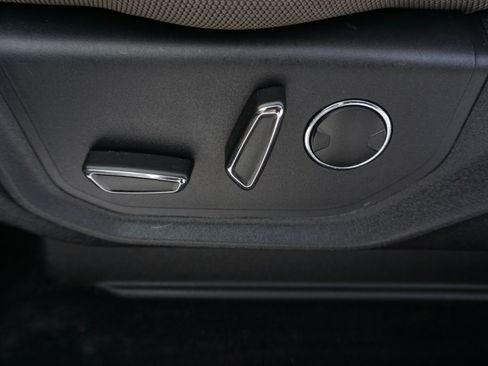 Used 2018 Ford F150 XLT w/ Equipment Group 302A Luxury image 11