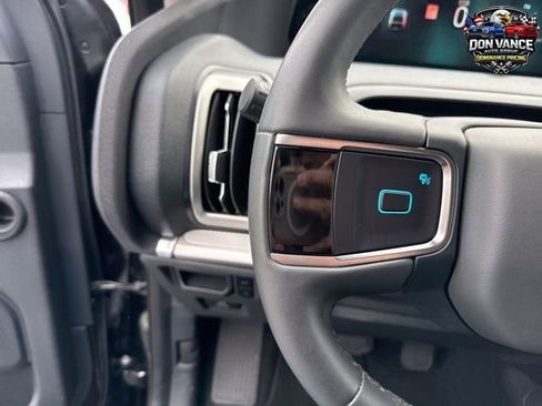 Used 2025 Ford Expedition Active RWD image 15