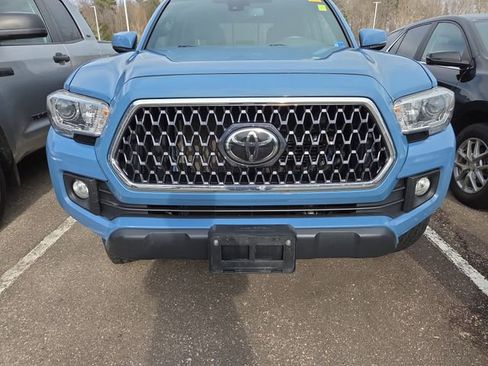 Used 2019 Toyota Tacoma TRD Off-Road image 6