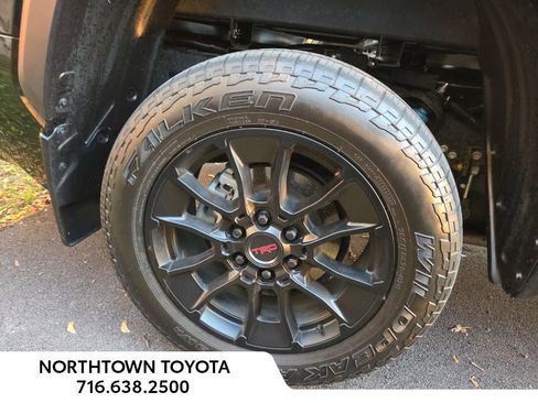 Used 2024 Toyota Tundra Limited image 7