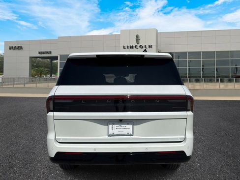 New 2026 Lincoln Navigator Black Label AWD/4WD image 4