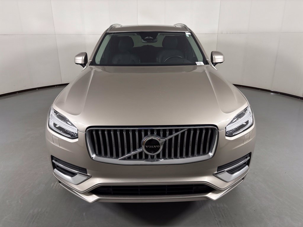 Used 2024 Volvo XC90 T8 Plus AWD/4WD image 3